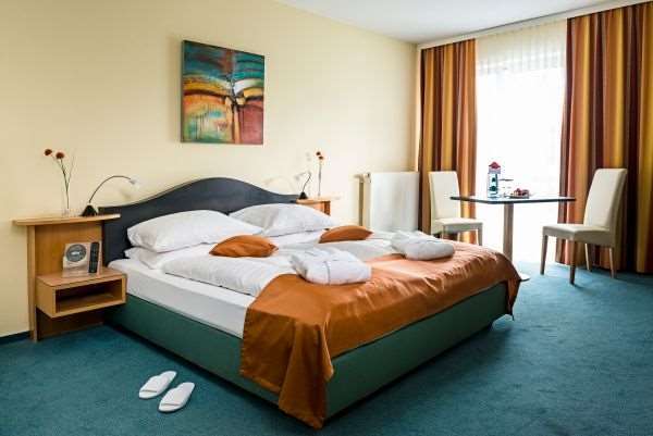 H+ Hotel Erfurt Rom bilde